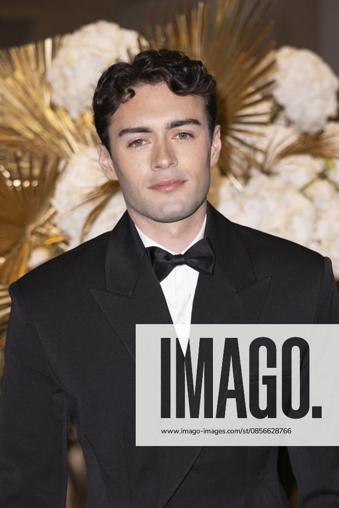 Cannes Enzo Paper exits Martinez MP Cannes, France- May 14: Enzo Paper leaves Hotel Martinez after attending Chopard gala during 79th Festival of Cannes, on May 14, 2026 in Cannes, France. Photo by Marco Piovanotto ABACAPRESS:COM Cannes France