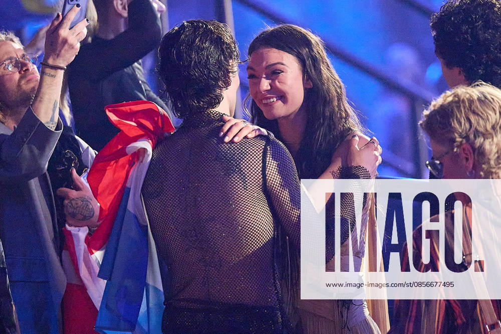 Vienna 14 05 2026 Eurovision Song Contest Vienna Vienna Vienne 2026 Live Show 2 Semi Final Live Show Second Semi Final En directe deuxième demi finale P H O T O the eliminated Eva Marija Luxembourg is consoled by Søren Torpegaard Lund L Denmark Eva Marija Luxembourg , who has been eliminated, is being consoled by Sør