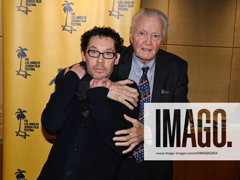 DIRECTOR BRYAN SINGER Aand American actor JON VOIGHT attend the 20th Annual Los Angeles Jewish Film Festival Special Screening of Monument West Los Angeles USA - ZUMAb173 20260514_aap_b173_024