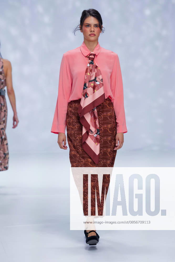 Australian Fashion Week 2026 - Runway - Ngali A model walks the runway during the Ngali Wander with Wonder Runway show at Australian Fashion Week 2026 at the Museum of Contemporary Art on May 15, 2026 in Sydney, Australia., Credit:IOIO IMAGES IOIO Avalon Australia, New South Wales, Sydney, Museum of Contemporary Art