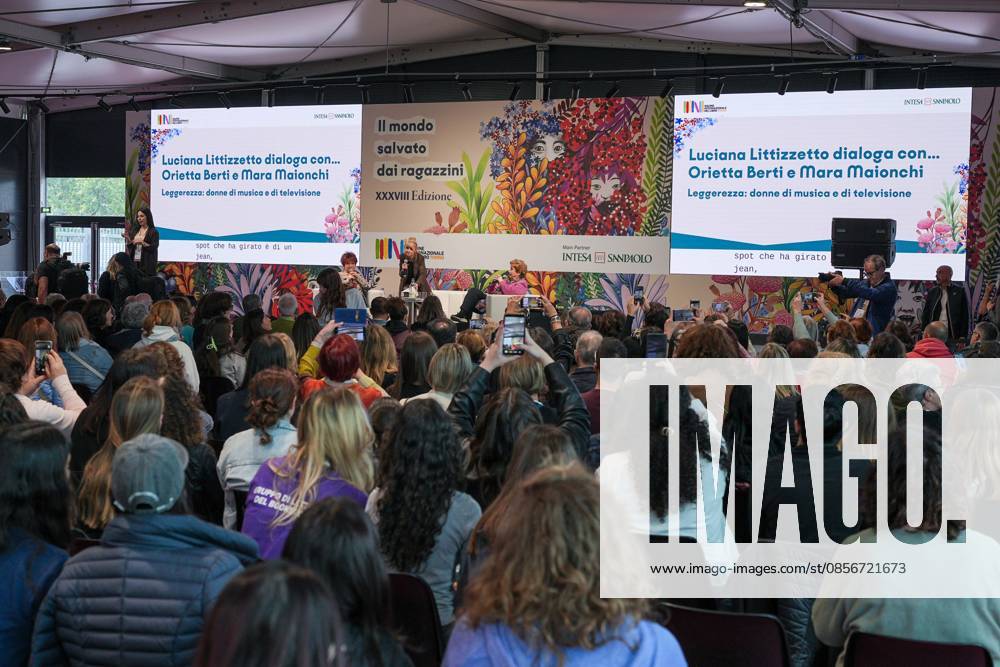 IPA84718891 - Turin. Second day of the 18th edition of the Turin International Book Fair entitled The World Saved by Kids. The fair will be open from May 14 to 18, 2026 at Lingotto Fiere Pictured: the audience with Orietta Berti, Luciana Littizzetto, Mara Maionchi