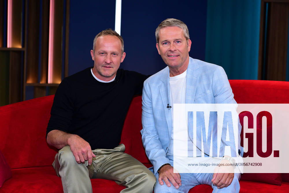 Maximilian Brueckner as a guest of presenter Hinnerk Baumgarten in the program DAS Rote Sofa NDR on 15 05 2026 in Hamburg Maximilian Brueckner and Hinnerk Baumgarten during the Das Rote Sofa tv show at NDR Studios on May 15, 2026 in Hamburg, Germany Maximilian Brueckner as a guest in the show DAS Rote Sofa NDR in Hamburg