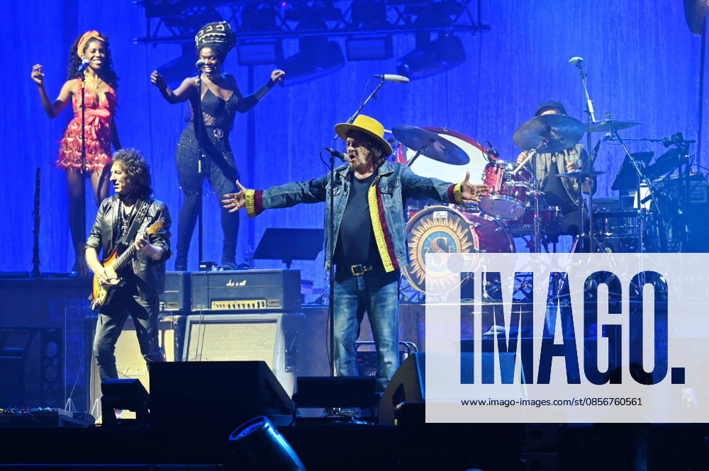 Music Concert - Zucchero - BAILA (sexy thing) 25th - Under the Moonlight Zucchero playing in Mantova during Zucchero - BAILA (sexy thing) 25th - Under the Moonlight, Music Concert in Mantova, Italy, May 15 2026 Mantova PalaUnical Italy