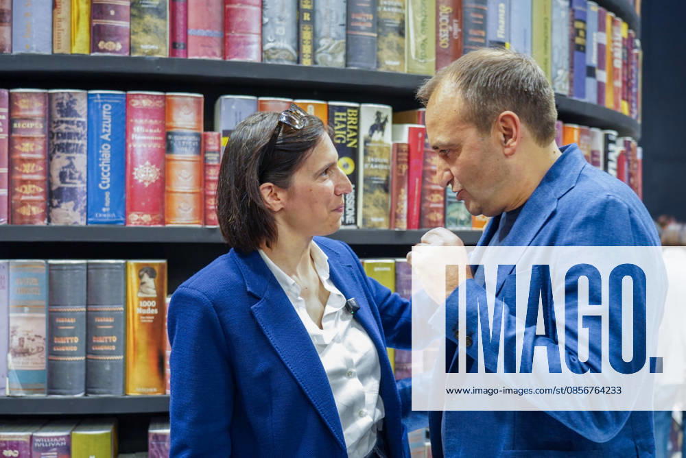 Democratic Party Secretary Elly Schlein and Turin Mayor Stefano Lorusso pose for a photo at the book tower at the International Book Fair. Turin, May 15, 2026 Turin Italy - ZUMAa289 20260515_zia_a289_023