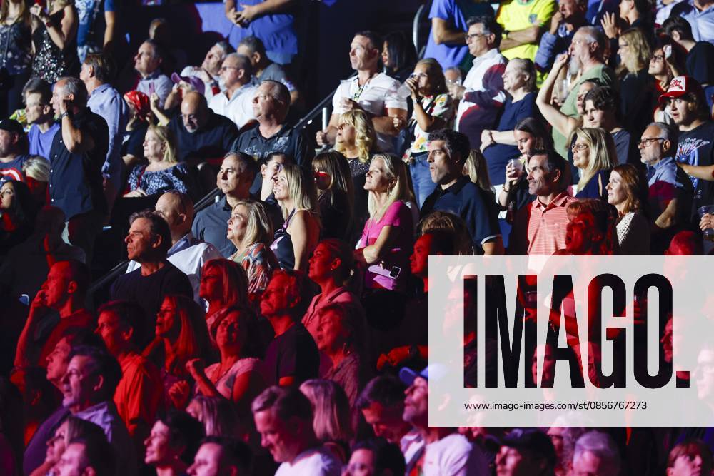 Fans watch the performance of the band Journey during their 2026 Final Frontier Tour at Benchmark International Arena on Friday, May 15, 2026 in Tampa. Tampa USA - ZUMAs70_ 20260515_zan_s70_034