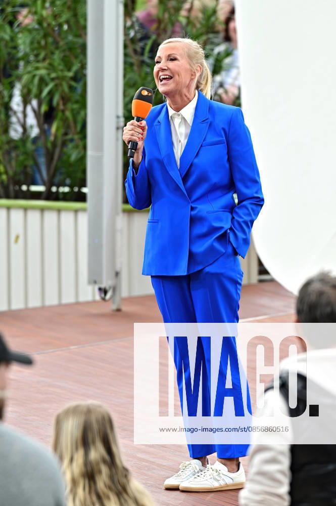 ZDF Fernsehgarten presenter Andrea Kiwi Kiewel during the ZDF entertainment show Fernsehgarten on 17 05 2026 in Mainz 20260517MWI122005