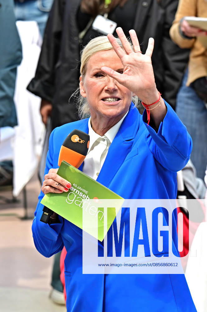 ZDF Fernsehgarten presenter Andrea Kiwi Kiewel during the ZDF entertainment show Fernsehgarten on 17 05 2026 in Mainz 20260517MWI122565