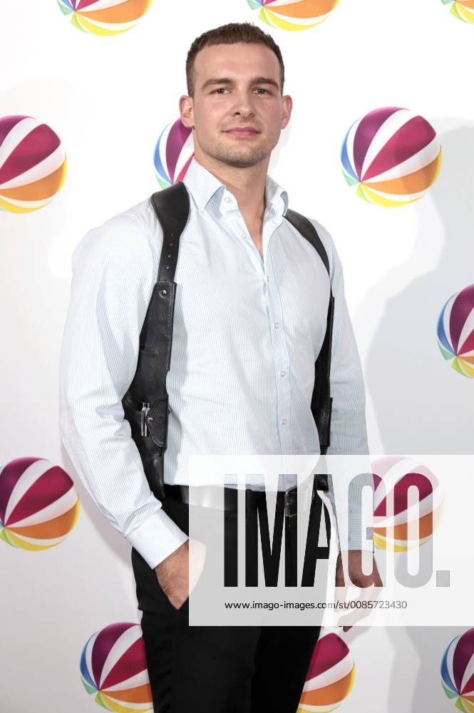 Eric Stehfest at the photo session for the presentation of the Sat 1 German Fiction Program for autumn 2018 as well as the series and movie developments for 2019 in the Altona Kaispeicher Hamburg 26 09 2018 Foto:xFuturexImage