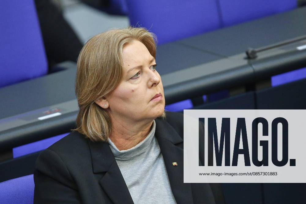 German Bundestag 81 Bundestag session Federal Minister of Labor and Social Affairs Bärbel Bas SPD