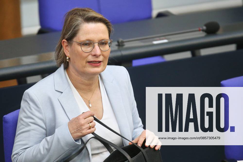 German Bundestag 81 Bundestag session Federal Minister of Justice and Consumer Protection Stefanie Hubig SPD