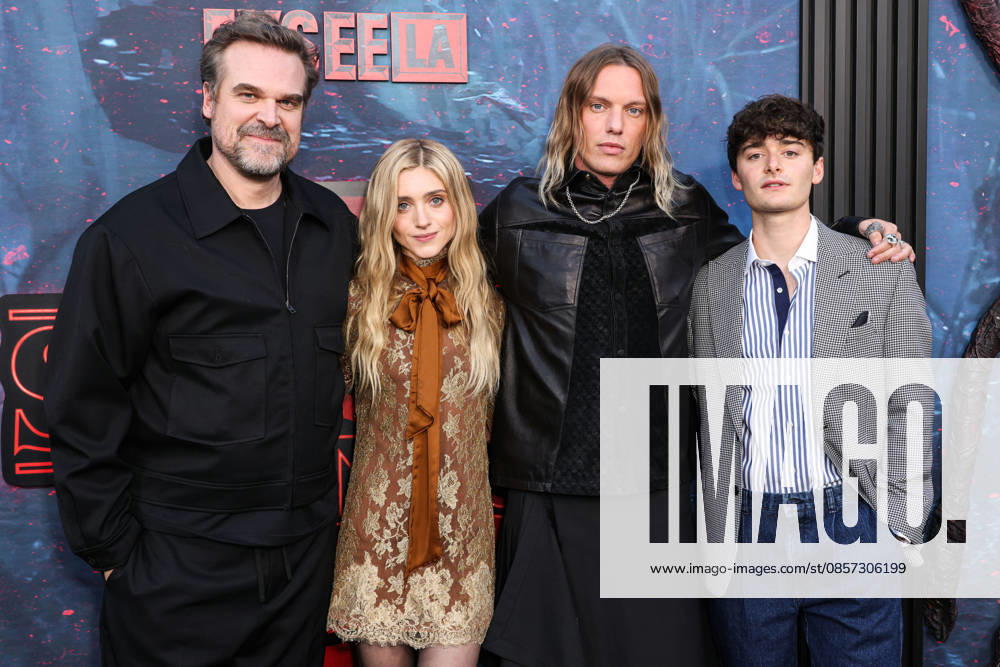 Netflix FYSEE LA - Stranger Things Season 5 ATAS Emmy FYC Event HOLLYWOOD, LOS ANGELES, CALIFORNIA, USA - MAY 21: David Harbour, Natalia Dyer, Jamie Campbell Bower and Noah Schnapp arrive at the Netflix FYSEE LA - Stranger Things Season 5 ATAS (Academy of Television Arts and Sciences) Emmy FYC (For Your Consideration) Event held at the Hollywood Forever Cemetery on May 21, 2026 in Hollywood, Los Angeles, California, United States. Hollywood Hollywood Forever Cemetery California United States