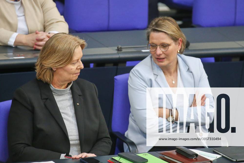 German Bundestag 81 Bundestag session Federal Minister of Labor and Social Affairs Bärbel Bas SPD and Federal Minister of Justice and Consumer Protection Stefanie Hubig SPD