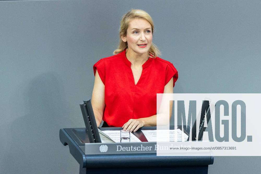 81 Session of the German Bundestag on 22 05 2026 in the plenary chamber of the Reichstag building in Berlin Ines Schwerdtner MdB Die Linke