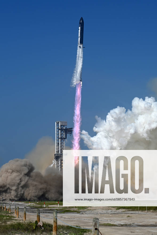 The new and upgraded SpaceX Super Heavy Booster launches Starship on the twelfth test flight at 5:30 PM from the new Orbital Launch Pad 2 at Starbase, Texas on Friday, May 22, 2026. The upgraded booster will land in the Gulf of America while the Starship spacecraft will touch down in the Indian Ocean. SBP20260522021 JOExMARINO