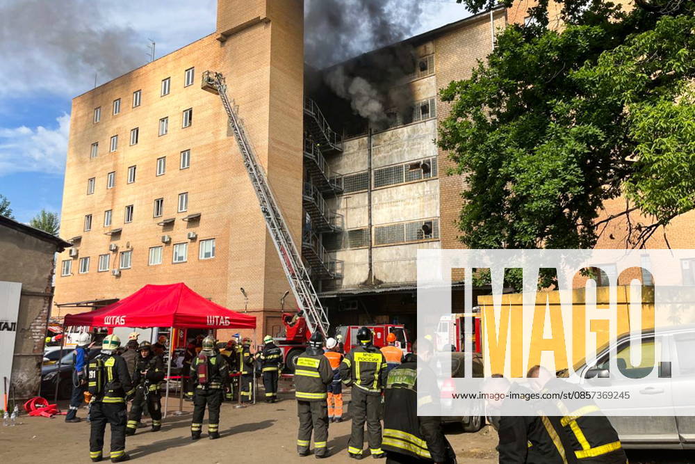 RUSSIA, MOSCOW - MAY 23, 2026: Firefighters battle a fire at a warehouse in south-eastern Moscow. Sergei Shakhidzhanyan TASS 92905796