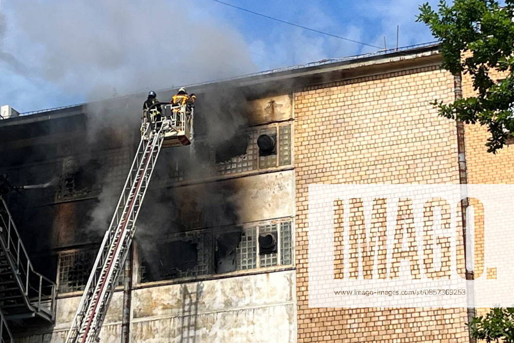 RUSSIA, MOSCOW - MAY 23, 2026: Firefighters battle a fire at a warehouse in south-eastern Moscow. Sergei Shakhidzhanyan TASS 92905835