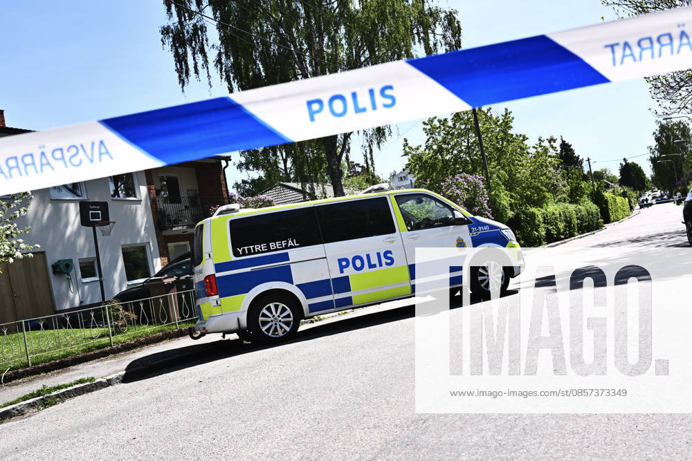 STOCKHOLM, SWEDEN 20260523 Police on the scene after three people have been shot at a villa in Älvsjö Two people have minor injuries, while one is initially thought to be more seriously injured A suspect has been arrested and work is underway to find out more about what happened STOCKHOLM SWEDEN