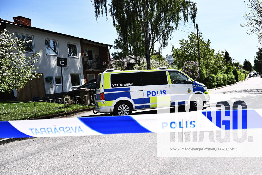 STOCKHOLM, SWEDEN 20260523 Police on the scene after three people have been shot at a villa in Älvsjö Two people have minor injuries, while one is initially thought to be more seriously injured A suspect has been arrested and work is underway to find out more about what happened STOCKHOLM SWEDEN