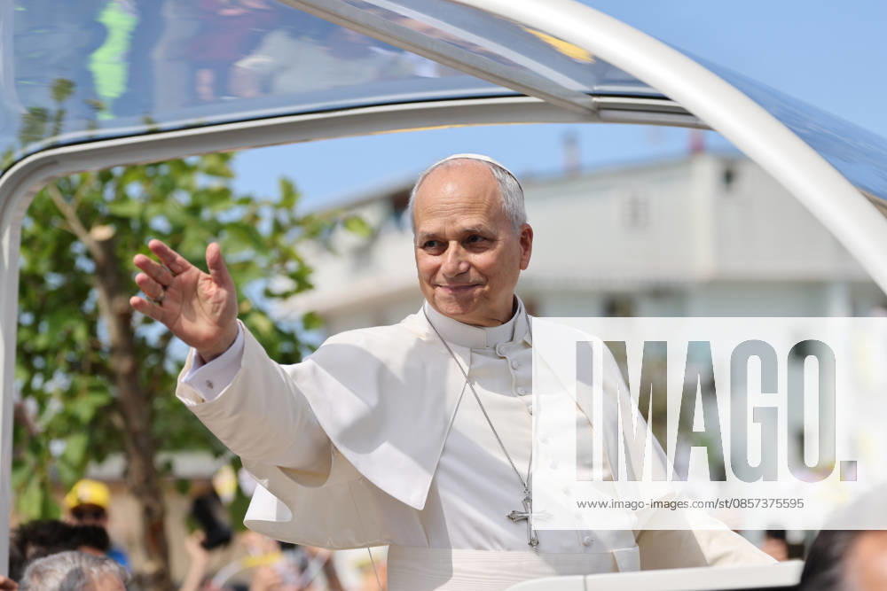 Pope Leo XIV during his pastoral visit on May 23, 2026, to the city of Acerra (NA) in Piazza Calipari Acerra ITALIA - ZUMAs236 20260523_aap_s236_014