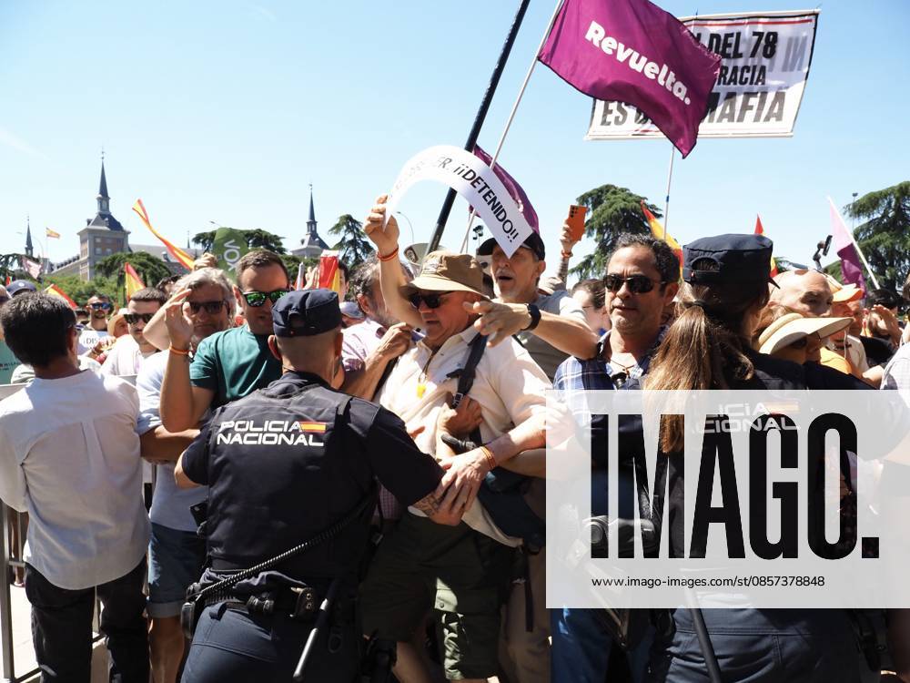 MADRID, SPAIN - MAY 23: Thousands of people gather at Plaza de ColoÂ³n, blocking and marching along the main avenues of the Spanish capital toward the Moncloa Arch, demanding the resignation of Spain s Prime Minister Pedro SoÂ¡nchez. Madrid Spain - ZUMAh199 20260523_zip_h199_021