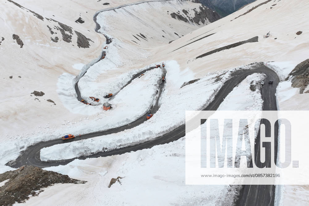 Van-Bahcesaray highway, closed for months due to avalanche risk, cleared of snow VAN, TURKIYE - MAY 23: An aerial view of the area as the teams from the Gorentas Maintenance Station of the 11th Regional Directorate of Highways carry out snow removal work on the Van-Bahcesaray highway in Van, Turkiye on May 23, 2026. Closed since December due to adverse weather conditions and avalanche risks, the highway was partially opened to single-lane traffic following a challenging 20-day effort through meters-high snow corridors. The final decision to fully open the road to traffic awaits an assessment by the Avalanche Risk Determination and Monitoring Commission. Ozkan Bilgin Anadolu Van Turkey. Editorial use only. Please get in touch for any other