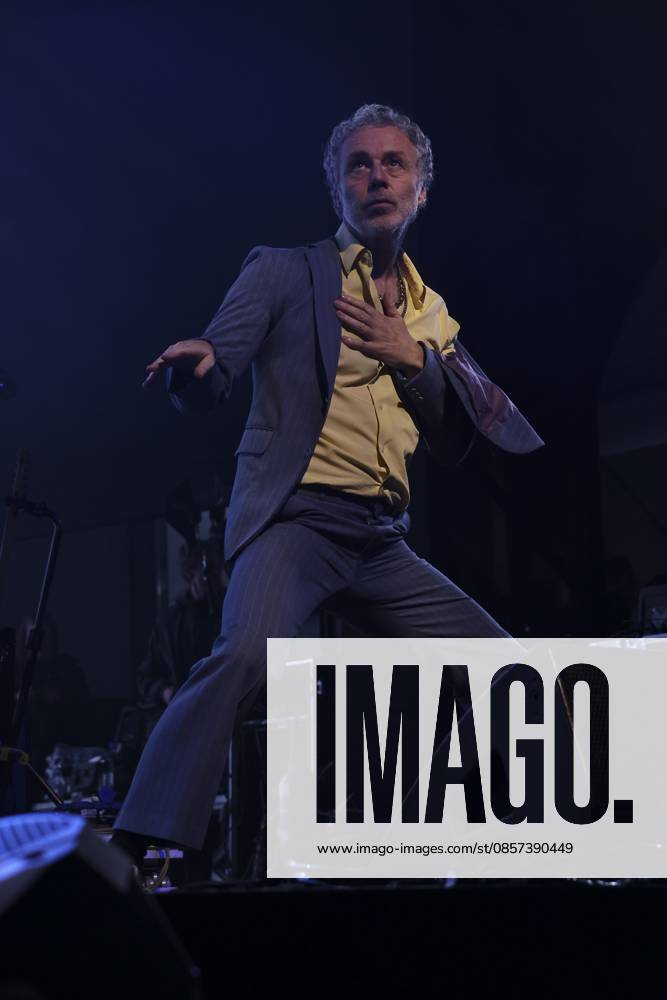 English musician Baxter Dury performs at C6 Fest in Ibirapuera, Sao Paulo. Sao Paulo (SP), 05 23 2026 Music C6 Fest 2026 - English musician Baxter Dury performs at the Heineken Arena at C6 Fest, in Ibirapuera Park, in Sao Paulo, this Saturday (23).(Foto: Leco Viana Thenews2 imago images) English musician Baxter Dury performs at C6 Fest in Ibirapuera, Sao Paulo.