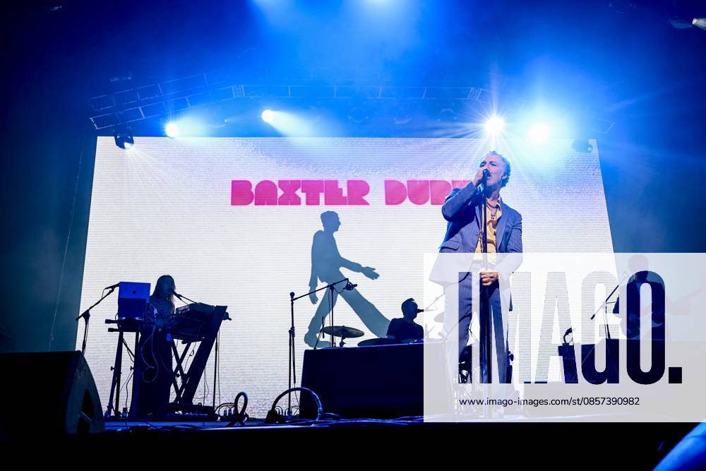 English musician Baxter Dury performs at C6 Fest in Ibirapuera, Sao Paulo. Sao Paulo (SP), 05 23 2026 Music C6 Fest 2026 - English musician Baxter Dury performs at the Heineken Arena at C6 Fest, in Ibirapuera Park, in Sao Paulo, this Saturday (23).(Foto: Leco Viana Thenews2 imago images) English musician Baxter Dury performs at C6 Fest in Ibirapuera, Sao Paulo.