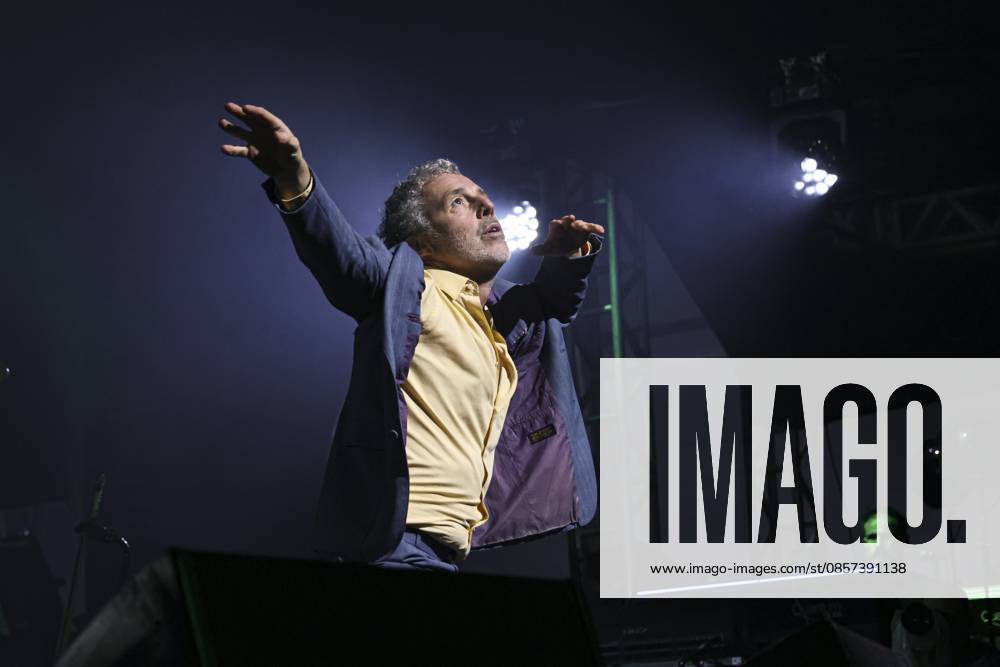 English musician Baxter Dury performs at C6 Fest in Ibirapuera, Sao Paulo. Sao Paulo (SP), 05 23 2026 Music C6 Fest 2026 - English musician Baxter Dury performs at the Heineken Arena at C6 Fest, in Ibirapuera Park, in Sao Paulo, this Saturday (23).(Foto: Leco Viana Thenews2 imago images) English musician Baxter Dury performs at C6 Fest in Ibirapuera, Sao Paulo.