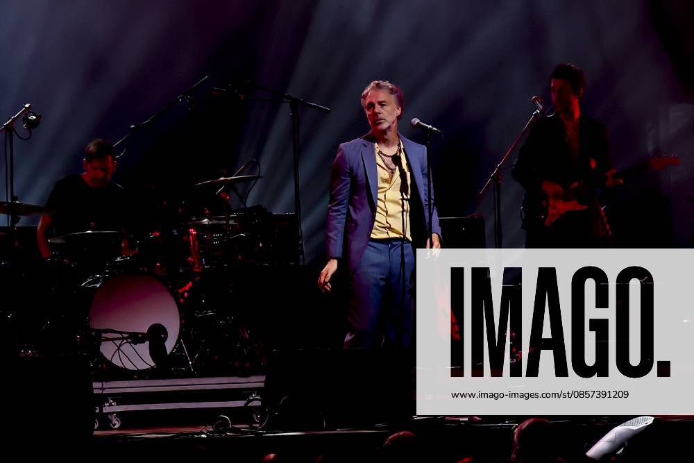 English musician Baxter Dury performs at C6 Fest in Ibirapuera, Sao Paulo. Sao Paulo (SP), 05 23 2026 Music C6 Fest 2026 - English musician Baxter Dury performs at the Heineken Arena at C6 Fest, in Ibirapuera Park, in Sao Paulo, this Saturday (23).(Foto: Leco Viana Thenews2 imago images) English musician Baxter Dury performs at C6 Fest in Ibirapuera, Sao Paulo.