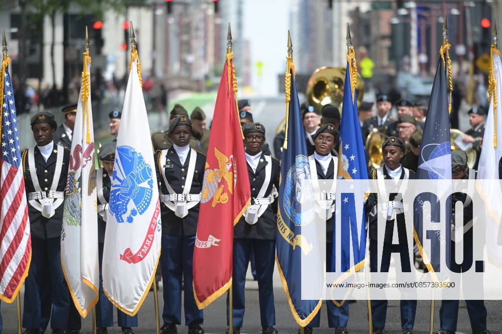 Chicago Memorial Day Parade CHICAGO, ILLINOIS - MAY 23: The Chicago Memorial Day Parade proceeds through the city center, with participants carrying American flags and marching in formation on Saturday, May 23, 2026. The event, held each year before Memorial Day, pays solemn tribute to the men and women of the U.S. Armed Forces who made the ultimate sacrifice. Jacek Boczarski Anadolu Illinois United States. Editorial use only. Please get in touch for any other usage.