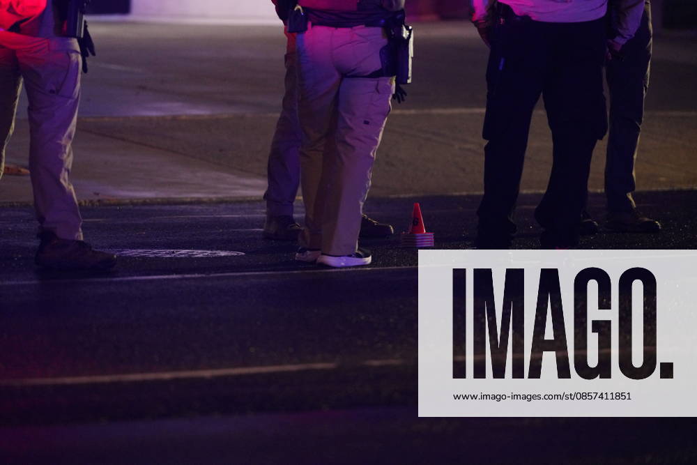 Shots Fired in Vacinity of the White House Police investigators collect evidence in the 1700 block of Pennsylvania Avenue, Northwest, which is one block west of the White House in Washington, DC, USA, following the shooting there on Saturday, May 23, 2026. Two people were shot and taken to a local hospital, one has died. Photo by Andrew Thomas CNP ABACAPRESS.COM Washington District of Columbia United States