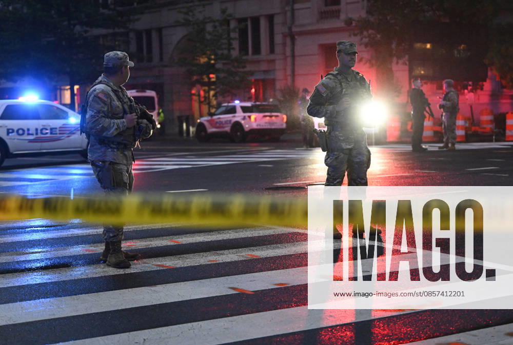 Multiple Shots Fired Half A Block From White House Complex Law enforcement, including members of the National Guard work the scene after multiple rapid-fire gunshots ring out outside the White House on May 23, 2026 in Washington, DC. A suspect was killed after opening fire on a Secret Service checkpoint outside the White House Saturday evening. Photo by Olivier Douliery ABACAPRESS.COM Washington DC United States