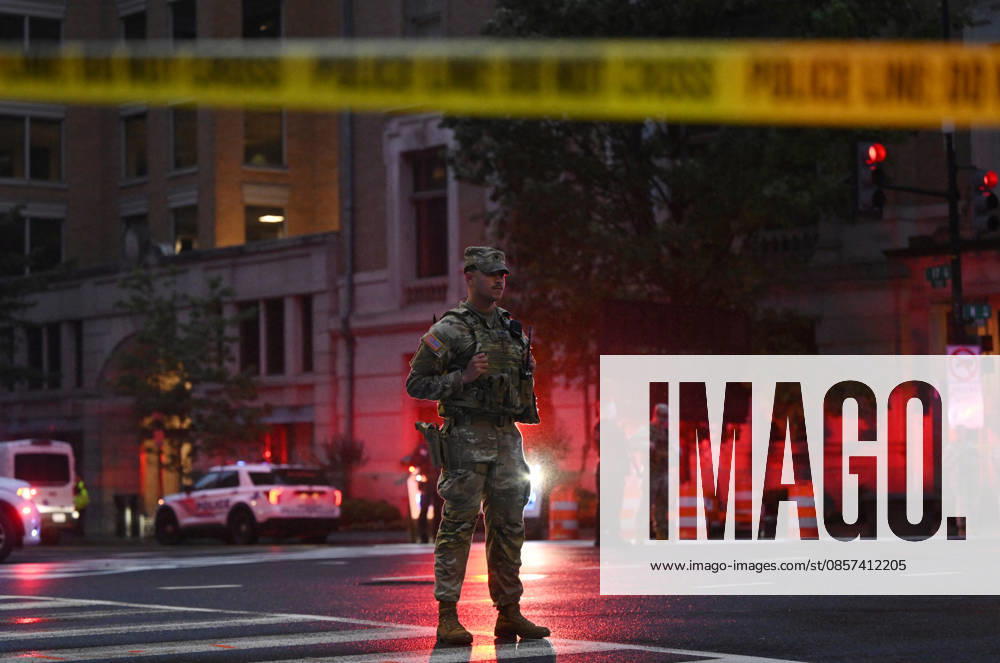 Multiple Shots Fired Half A Block From White House Complex Law enforcement, including members of the National Guard work the scene after multiple rapid-fire gunshots ring out outside the White House on May 23, 2026 in Washington, DC. A suspect was killed after opening fire on a Secret Service checkpoint outside the White House Saturday evening. Photo by Olivier Douliery ABACAPRESS.COM Washington DC United States