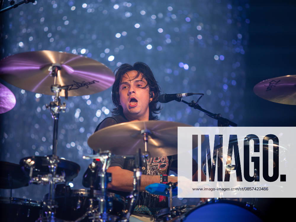 SaO PAULO, SP - 23.05.2026: C6 FEST 2026 - The British band Wolf Alice will perform on the third day of the fourth edition of C6 Fest, this Saturday (May 23rd), at the Ibirapuera Auditorium in Sao Paulo. Formed by Ellie Rowsell, Joff Oddie, Theo Ellis and Joel Amey, the group emerged in London in 2010 and gained international prominence for its mix of indie rock, grunge, folk and shoegaze, establishing itself as one of the leading names in the contemporary British alternative scene. x2949369x EmersonxSantos