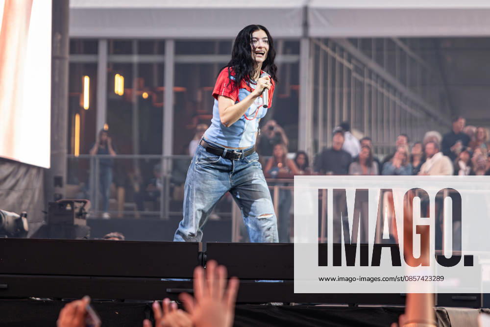 2026 BottleRock Napa Valley - Day 1 Lorde performs at the 2026 BottleRock festival at Napa Valley Expo on May 22, 2026 in Napa, California. Napa California United States