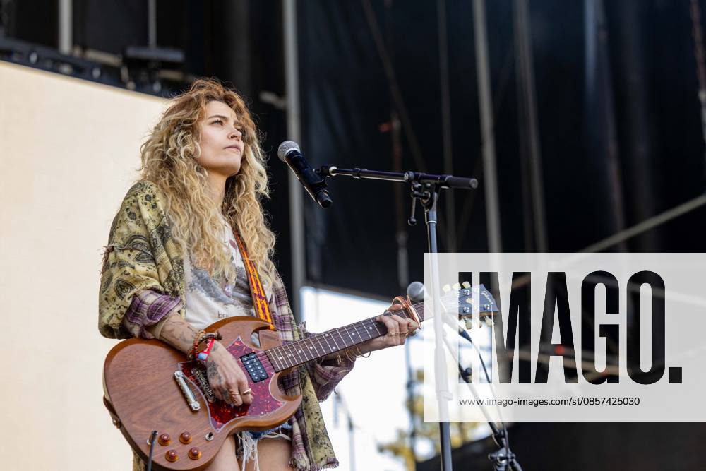 Napa, California, U.S: Musician PARIS JACKSON during the BottleRock Music Festival in Napa, California Napa U.S - ZUMAs135 20260523_zap_s135_007