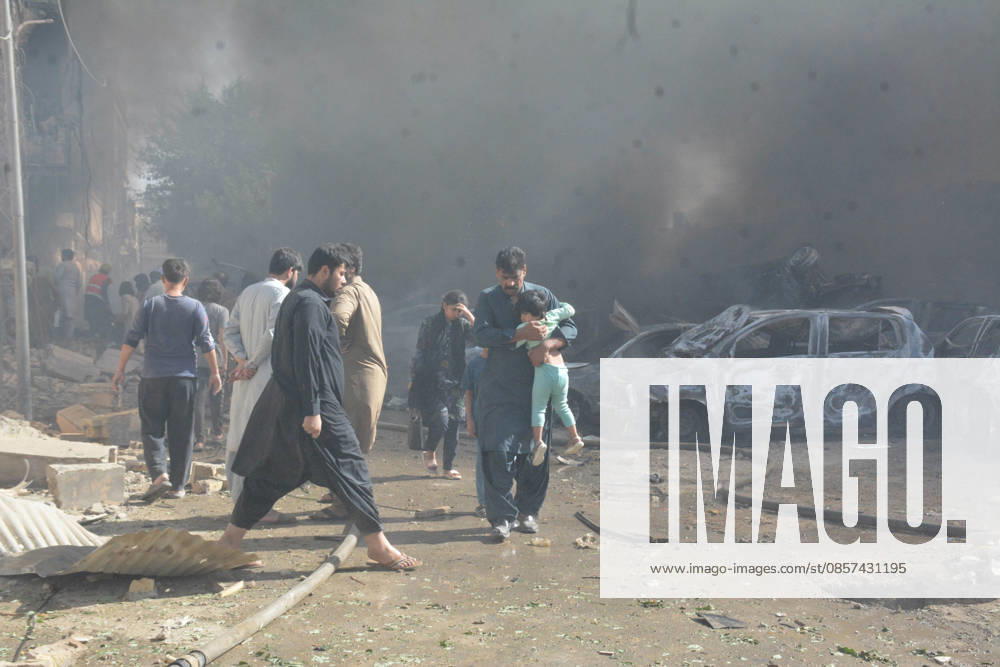 Several injured in explosion targeting train in southwest Pakistan QUETTA,PAKISTAN - MAY 24: Pakistani forces and rescue workers are busy with relief work after an explosion injured several people near Chaman Phatak Quetta southwestern Balochistan, Pakistan on Sunday May 24, 2026. Mazhar Chandio Anadolu Quetta Pakistan. Editorial use only. Please get in touch for any other usage.