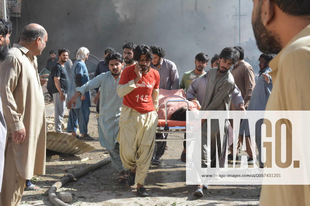 Several injured in explosion targeting train in southwest Pakistan QUETTA,PAKISTAN - MAY 24: Pakistani forces and rescue workers are busy with relief work after an explosion injured several people near Chaman Phatak Quetta southwestern Balochistan, Pakistan on Sunday May 24, 2026. Mazhar Chandio Anadolu Quetta Pakistan. Editorial use only. Please get in touch for any other usage.