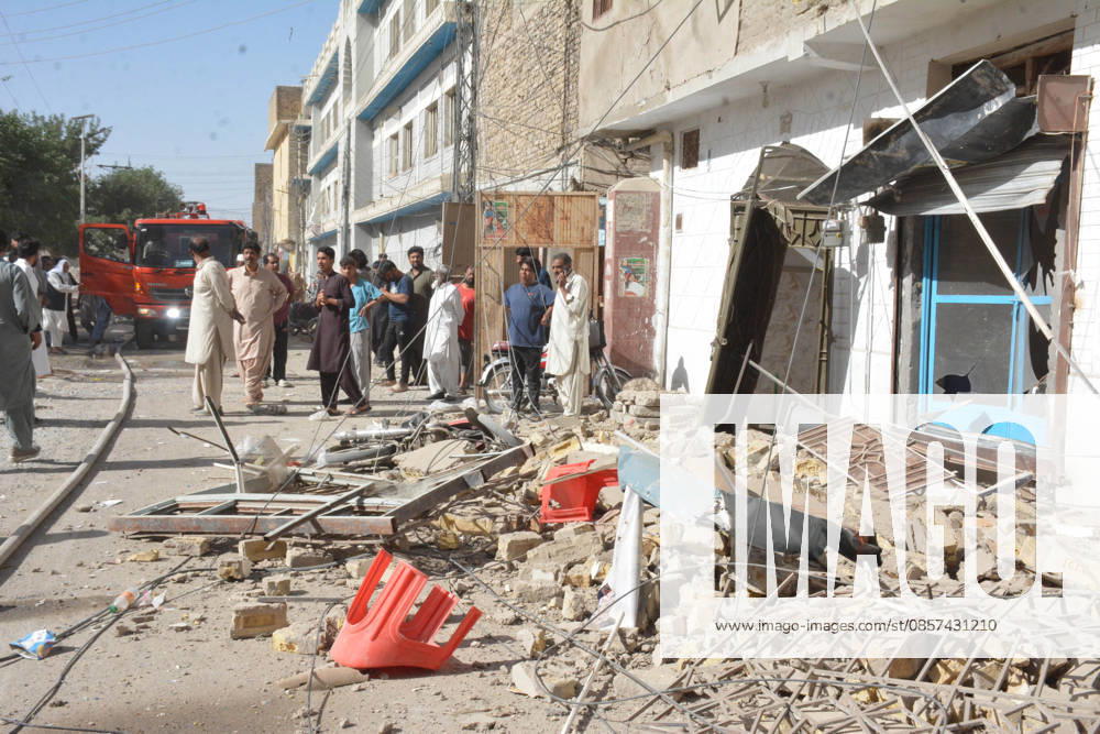 Several injured in explosion targeting train in southwest Pakistan QUETTA,PAKISTAN - MAY 24: Pakistani forces and rescue workers are busy with relief work after an explosion injured several people near Chaman Phatak Quetta southwestern Balochistan, Pakistan on Sunday May 24, 2026. Mazhar Chandio Anadolu Quetta Pakistan. Editorial use only. Please get in touch for any other usage.