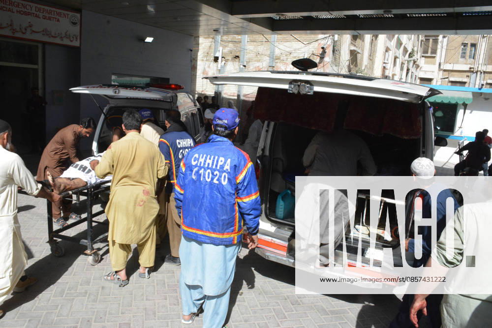 Several injured in explosion targeting train in southwest Pakistan QUETTA,PAKISTAN - MAY 24: Pakistani forces and rescue workers are busy with relief work after an explosion injured several people near Chaman Phatak Quetta southwestern Balochistan, Pakistan on Sunday May 24, 2026. Mazhar Chandio Anadolu Quetta Pakistan. Editorial use only. Please get in touch for any other usage.