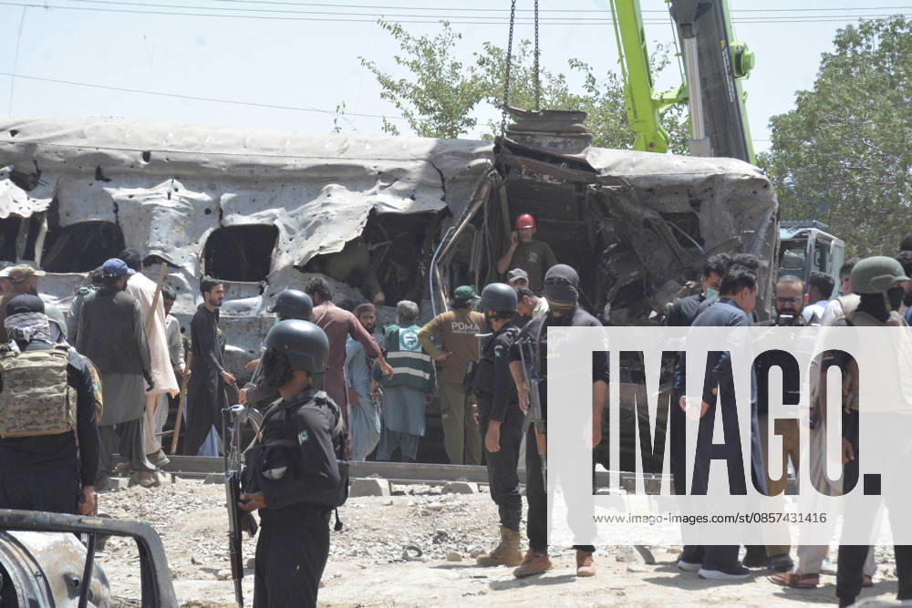 Several injured in explosion targeting train in southwest Pakistan QUETTA,PAKISTAN - MAY 24: Pakistani forces and rescue workers are busy with relief work after an explosion injured several people near Chaman Phatak Quetta southwestern Balochistan, Pakistan on Sunday May 24, 2026. Mazhar Chandio Anadolu Quetta Pakistan. Editorial use only. Please get in touch for any other usage.