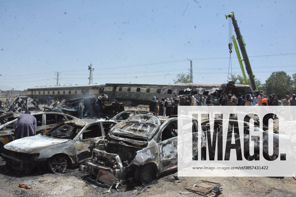 Several injured in explosion targeting train in southwest Pakistan QUETTA,PAKISTAN - MAY 24: Pakistani forces and rescue workers are busy with relief work after an explosion injured several people near Chaman Phatak Quetta southwestern Balochistan, Pakistan on Sunday May 24, 2026. Mazhar Chandio Anadolu Quetta Pakistan. Editorial use only. Please get in touch for any other usage.