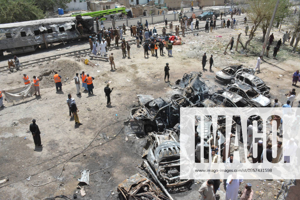 Several injured in explosion targeting train in southwest Pakistan QUETTA,PAKISTAN - MAY 24: Pakistani forces and rescue workers are busy with relief work after an explosion injured several people near Chaman Phatak Quetta southwestern Balochistan, Pakistan on Sunday May 24, 2026. Mazhar Chandio Anadolu Quetta Pakistan. Editorial use only. Please get in touch for any other usage.