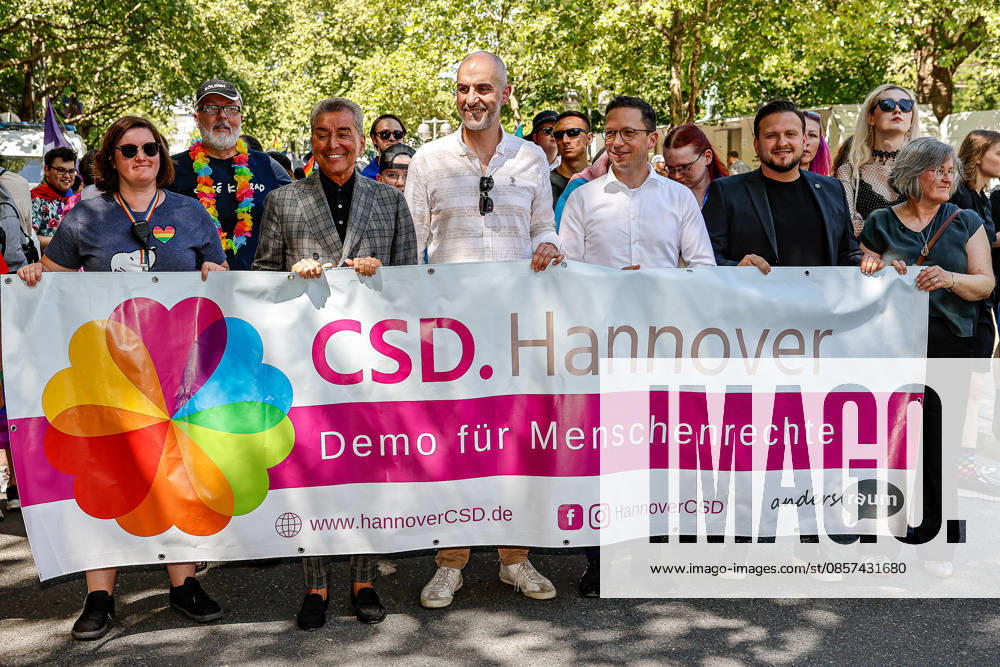 CSD Hannover 2026 Motto We are writing the future Equal Rights Self-determined Queer Leading the demonstration from left to right Nadine Rochlitzer, Board Andersraum e V , Michel Friedman, publicist and talk show host Belit Onay Bündnis90 Die Grünen , Lord Mayor of the State Capital Hannover Falko Mo