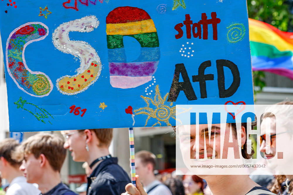 CSD Hannover 2026 motto We write the future Equal rights Self-determined Queer participant with sign CSD instead of AfD Hannover Georgsstraße Lower Saxony, Hannover region Germany