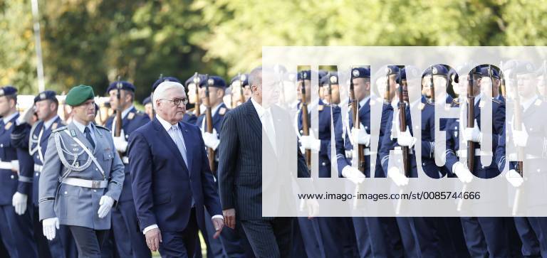 Turkish President Recep Tayyip Erdogan Berlin: Turkish President Recep Tayyip Erdogan will receive military honors at Bellevue Palace. The photo shows the Federal President Frank-Walter Steinmeier and the Turkish President Recep Tayyip Erdogan Berlin Berlin-Tiergarten Germany SimonexKuhlmey