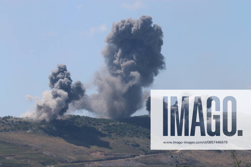 Israeli attacks on southern Lebanon continue NABATIEH, LEBANON - MAY 24: Smoke rises following the Israeli attack on Ali al-Tahir area despite the ceasefire in Nabatieh, Lebanon on May 24, 2026. Ramiz Dallah Anadolu Nabatieh Lebanon. Editorial use only. Please get in touch for any other usage.