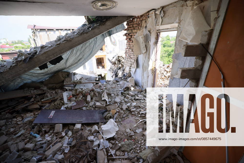 RUSSIA, STAROBELSK - MAY 24, 2026: A view of a dormitory at the Starobelsk Vocational School of the Lugansk State Teachers Training University after a Ukrainian drone attack. On the night between 21 and 22 May, the Armed Forces of Ukraine launched a drone attack on the schools academic building. During the attack, there were 86 children aged between 14 and 18 in the building. 21 people were killed, 42 injured Starobelsk Russia - ZUMAt113 20260524_zaa_t113_184