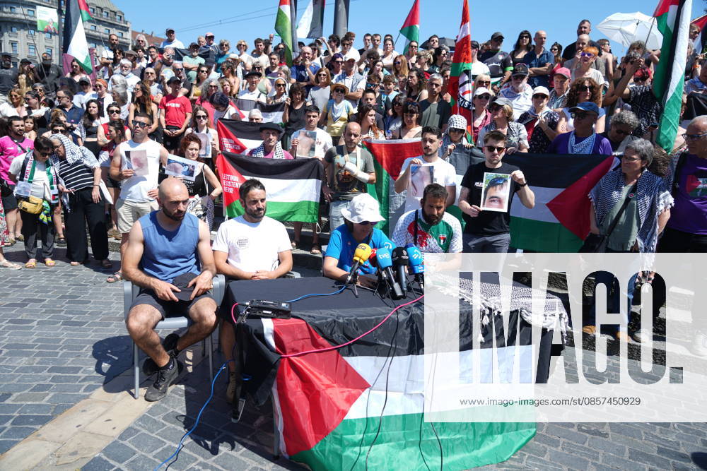 Demonstration of the flotilla platform in protest against the actions of the Ertzaintza Press conference during a mobilization to protest against the actions of the Ertzaintza, in Plaza Moyua, on May 24, 2026, in Bilbao, Biscay, Basque Country Spain Altercations between the Ertzaintza and members and supporters of the flotilla upon their arrival at Bilbao airport yesterday May 23 ended with four people arrested 24 MAY 2026 MANIFESTATION H Bilbao, Vizcaya, Basque Country Bilbao, Vizcaya, Basque Country Spain