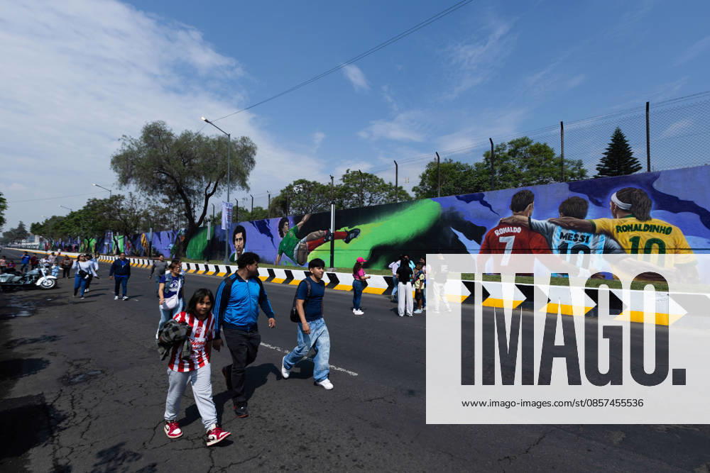 The mural Futbol, recognized as the Guinness World Record largest hand painted brush football mural, was inaugurated in the Martin Carrera neighborhood of Mexico City. Created by Mexican artists, the artwork connects the Mesoamerican ballgame with contemporary football ahead of the 2026 FIFA World Cup. Former soccer players CUAUHTEMOC BLANCO, FRANCISCO KIKIN FONSECA, GERMAN VILLA and ANGEL REYNA attended the event, along with authorities from the Gustavo A. Madero borough and representatives of the Libertad Creativa Intercultural y Objetiva Foundation and the Elena Poniatowska Amor Foundation Mexico City Mexico - ZUMAl178 20260524_znp_l178_025